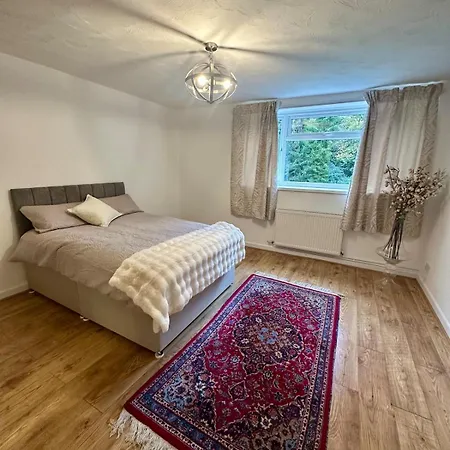 Spacious In Leigh Woods Appartement *