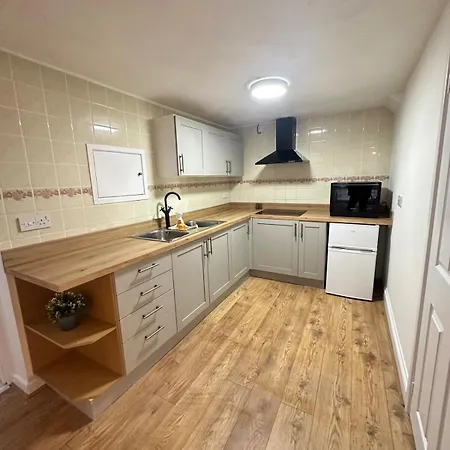 Spacious In Leigh Woods Bristol