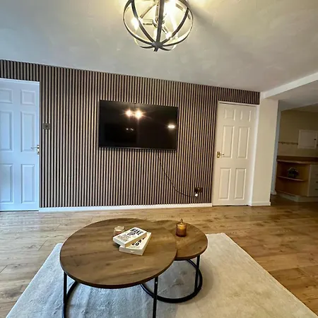 Spacious In Leigh Woods 아파트 브리스틀