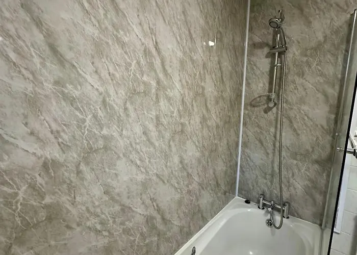 Spacious In Leigh Woods *